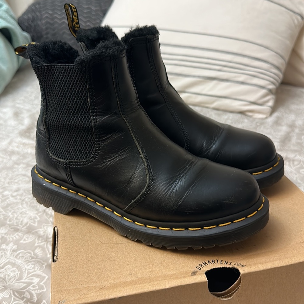 2976 Leonore Dr. Martens Gem